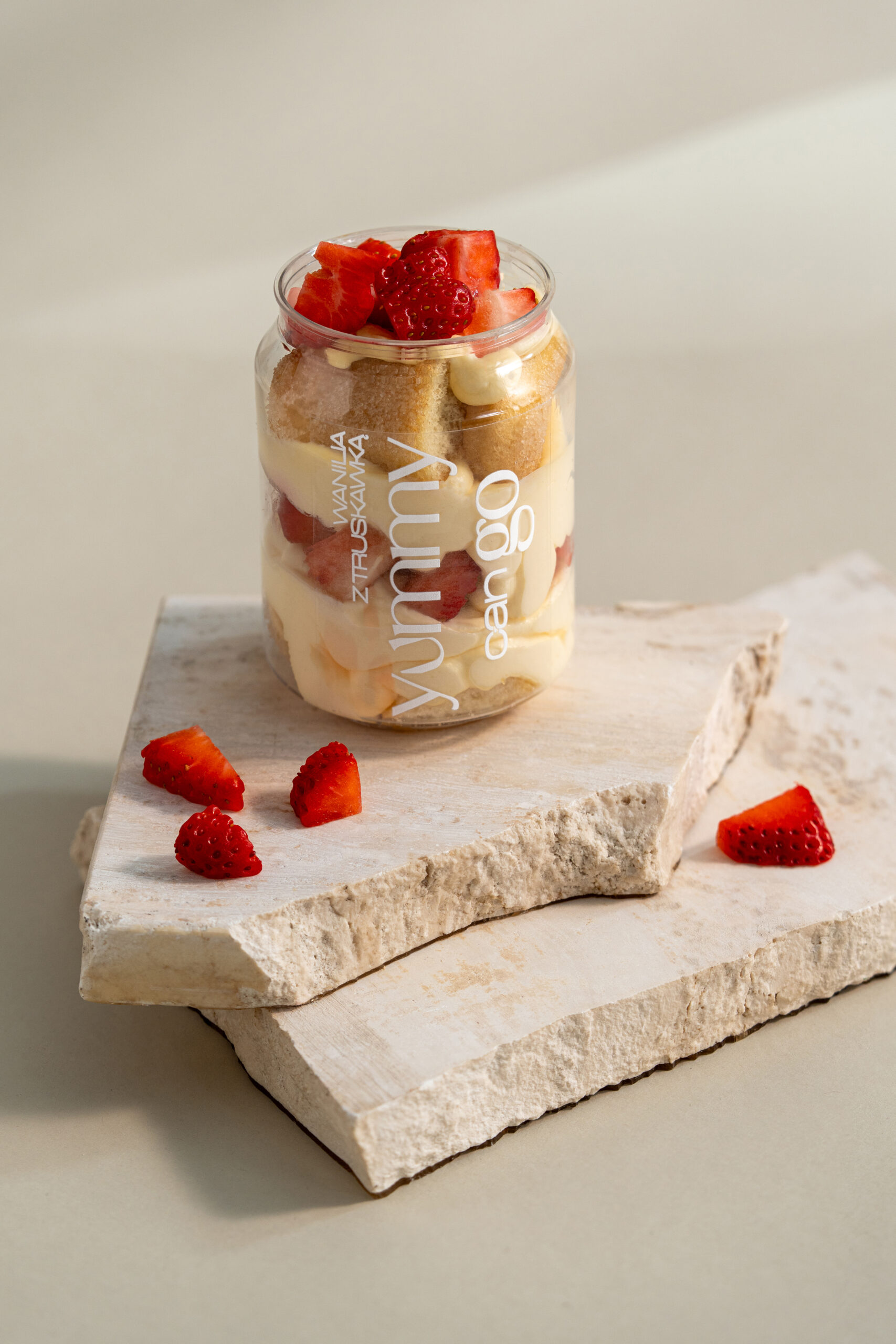 yummy-wanilia trsuwkaka_2 Wanilia z truskawką - Yummy Can Go - obrazek 2