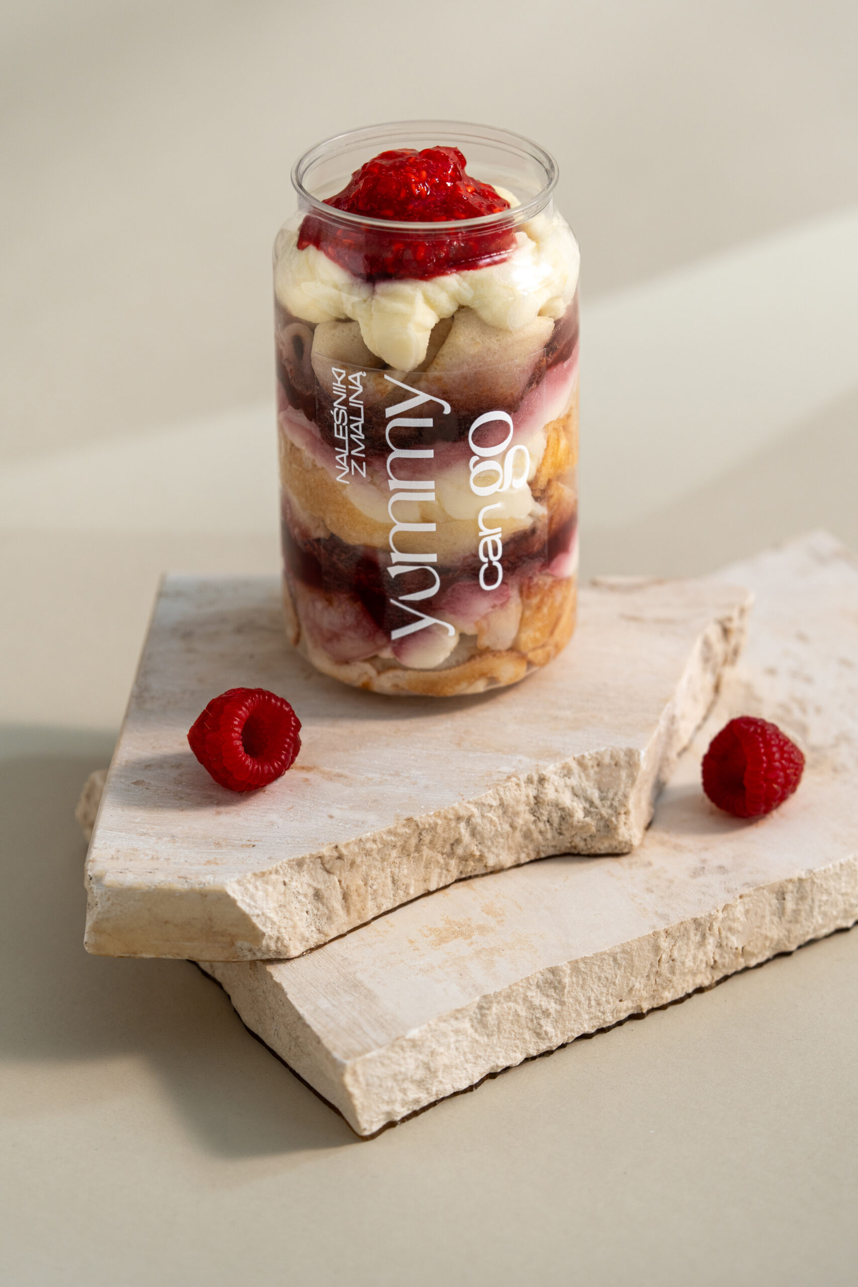 yummy_nalesniki z maliną_2 Naleśniki z konfiturą malinową - Yummy Can Go - obrazek 2