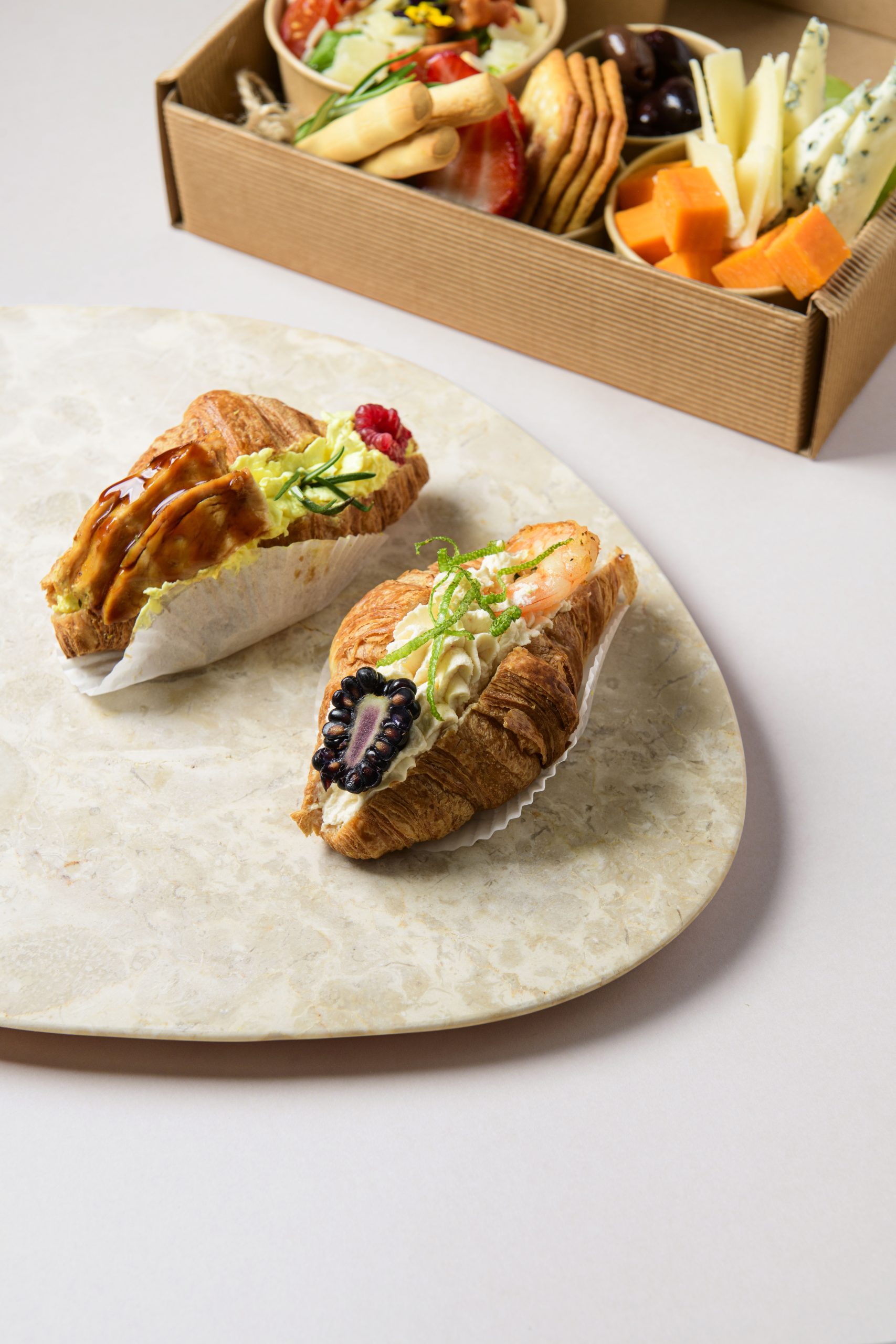 WSZELKIE PRAWA ZASTRZEZONE One Box Snack - obrazek 5