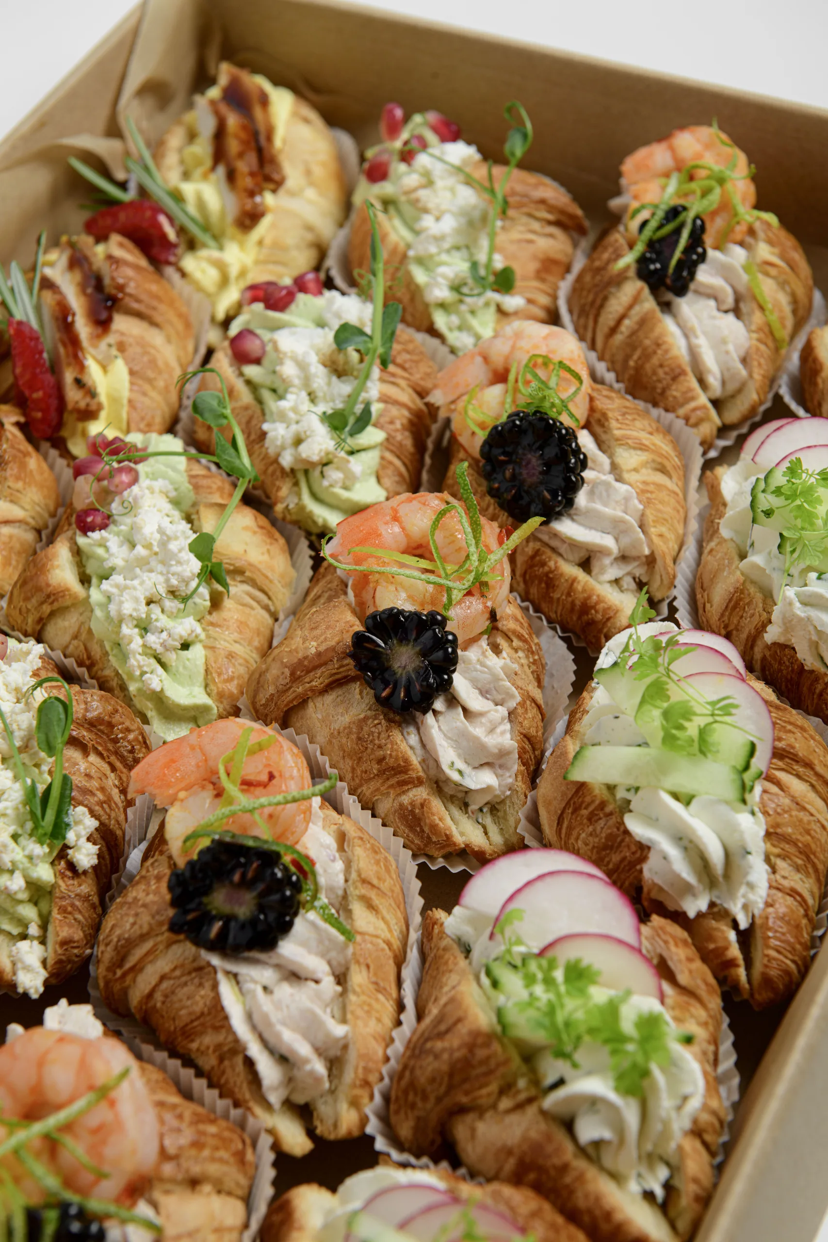 Mini croissant box (wytrawny)